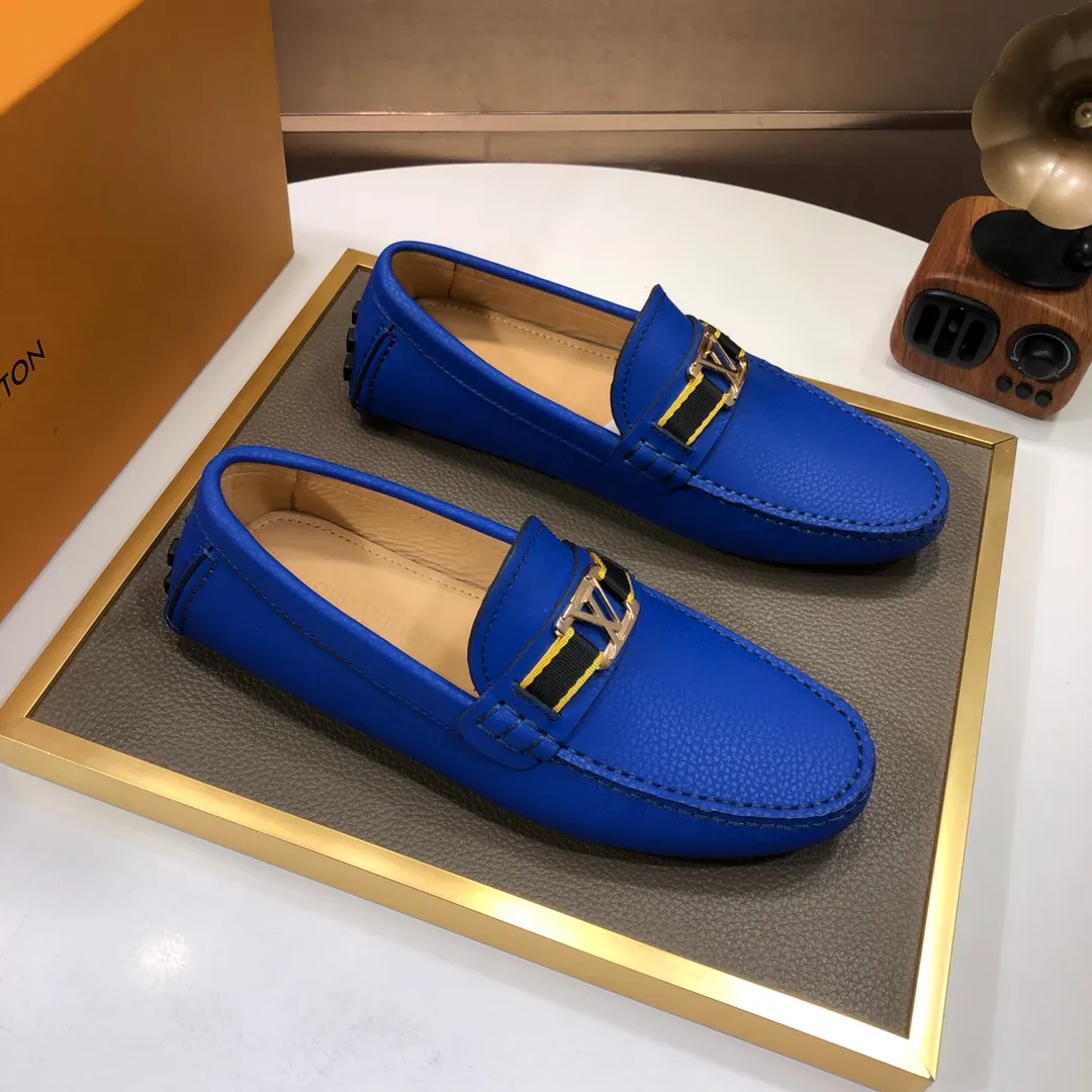 Men's men's shoes 💰420💰 [LV Doudou Shoes] (sheepskin lining) new model is on the market, available on the official website. The new Doudou shoes are processed into single-color materials, and the uppers are made of imported cowhide material. The body of the shoe is fully hemmed with mark thread, and is lined with imported original cowhide leather. The elegant shoe shape is super suitable for all-matching, and the size is 38-44.